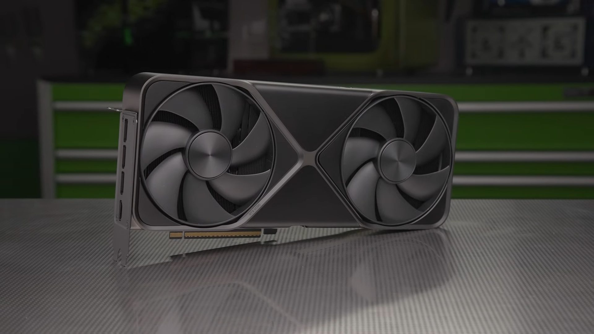 Official-Unboxing-_-NVIDIA-GeForce-RTX-5090-Founders-Edition-1-48-screenshot.png
